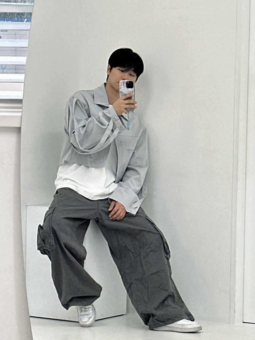 5F647587-9FEE-4E26-A009-1A3C3C0150C1