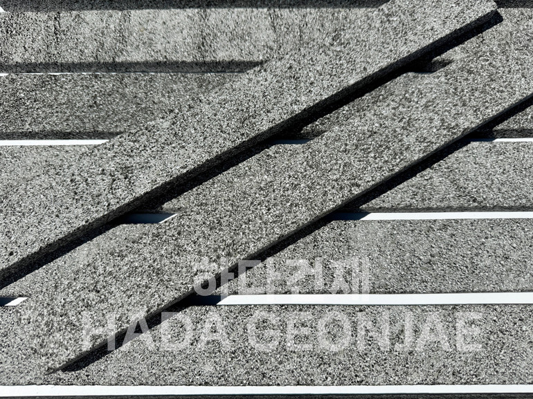 인도네시아 현무암 롱브릭타일 500x50x15T / 하다건재