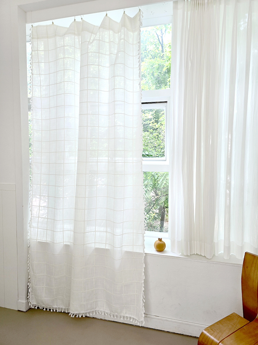 블랑쉬 화이트 체크 술 린넨커튼140x240(1p)