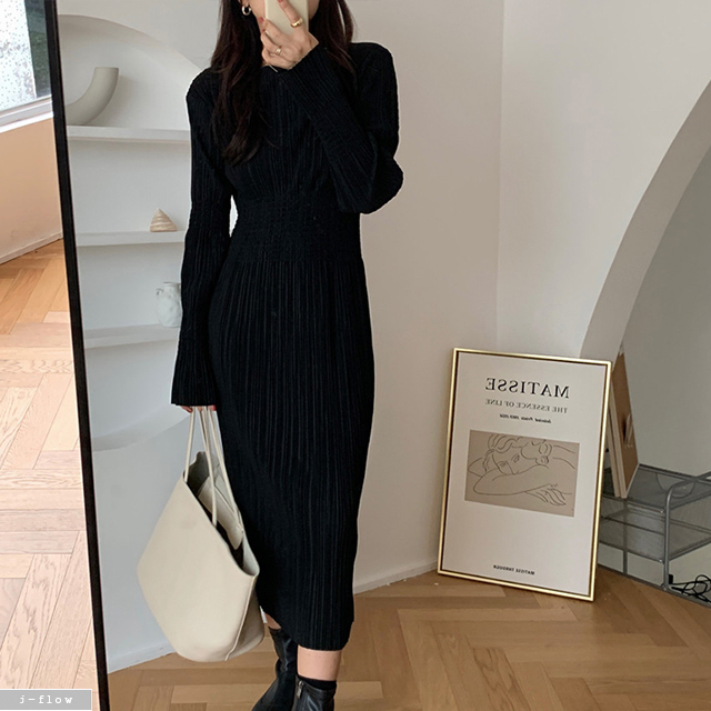 블랙 플리츠 주름 밴딩 슬림 롱 원피스 1color 가을 봄 레이어드 모임룩 제이플로우 - 상세 이미지 3
