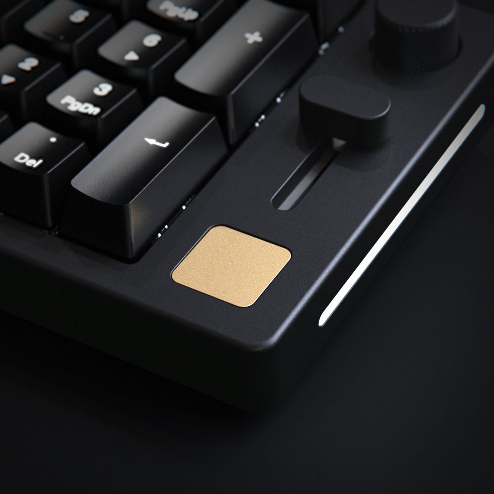글로리어스 GMMK NUMPAD 뱃지 (GOLD) - 상품 이미지