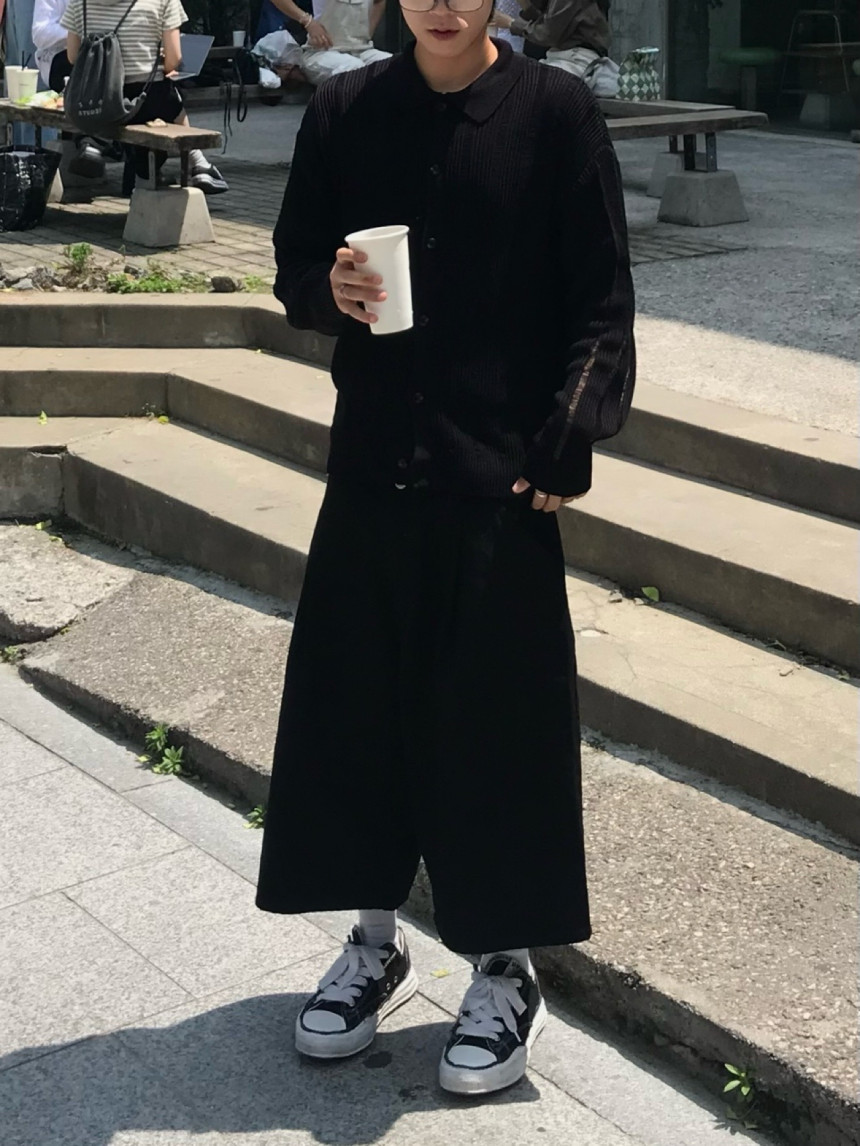 B2D8DEA4-43BB-4235-8862-9054779BB89D