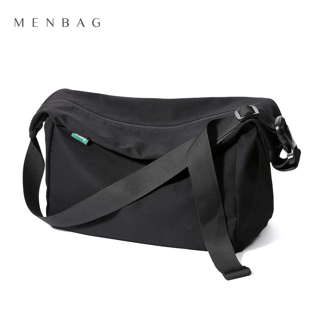 [맨백] 가벼운 여름 메신저백 크로스백 데일리 메신져 가방 MOY565D