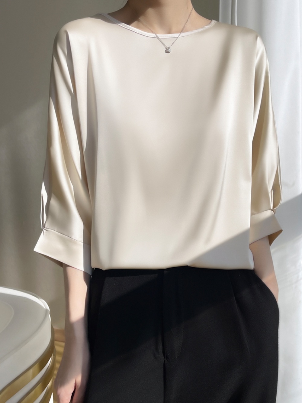 피도 눈물도 없이 78회 윤이라 정수연 티셔츠 루즈한 라운드 의상 옷 패션 - 상세 이미지 2