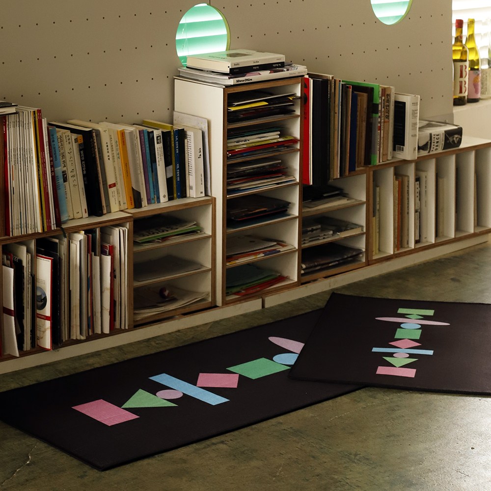 [에모프] 밸런스 미니매트 주방 발매트 극세사 로고매트 50x70 - 상세 이미지 2