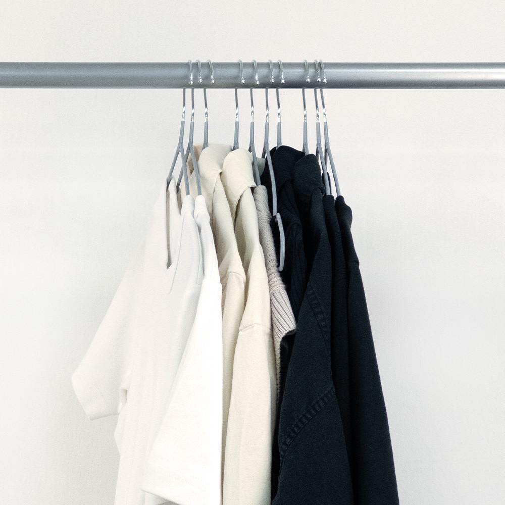 [라운지 전용] 20개입 논슬립 옷걸이 어깨뿔방지 티셔츠 나시 옷걸이 슬림