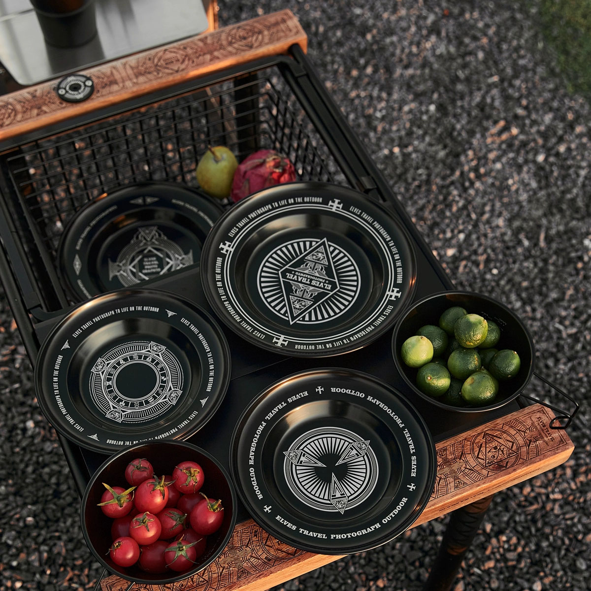 대륙의 테팔 캠핑 식기 기하학 디자인 스텐 블랙 접시 세트 ETP