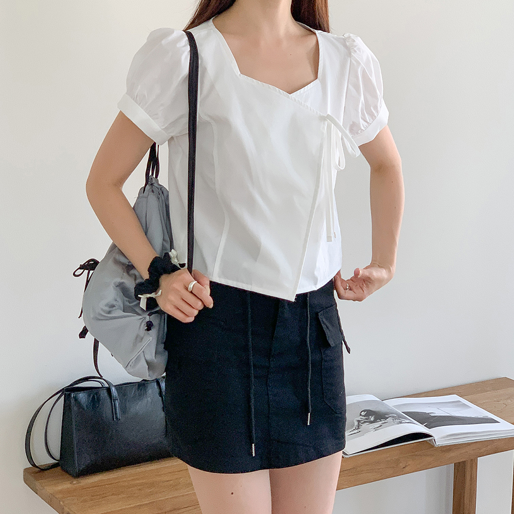 귀여운 스퀘어넥 바스락 여름블라우스 숏 벌룬 퍼프소매 크롭 랩 블라우스 여자 반팔블라우스 이미지 4