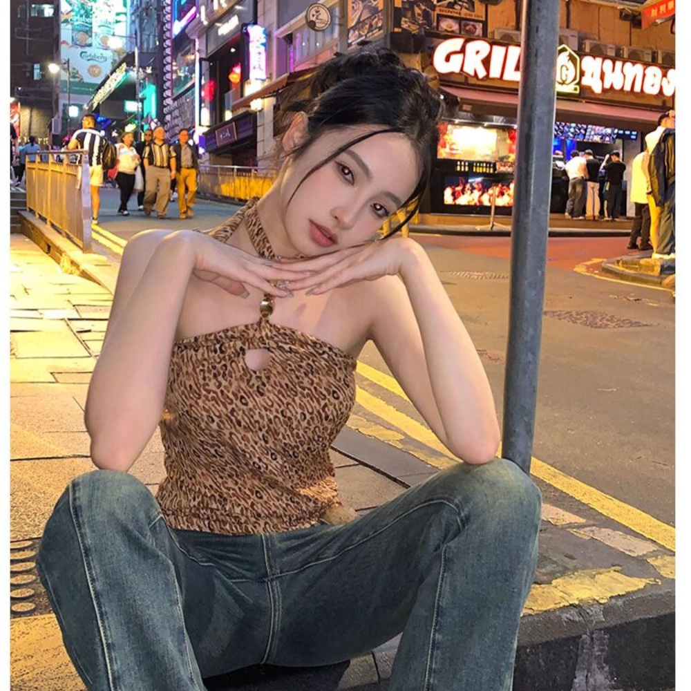 플레이어2 차제이 홀터넥 섹시한 화려한 의상 옷 패션 - 메인 이미지