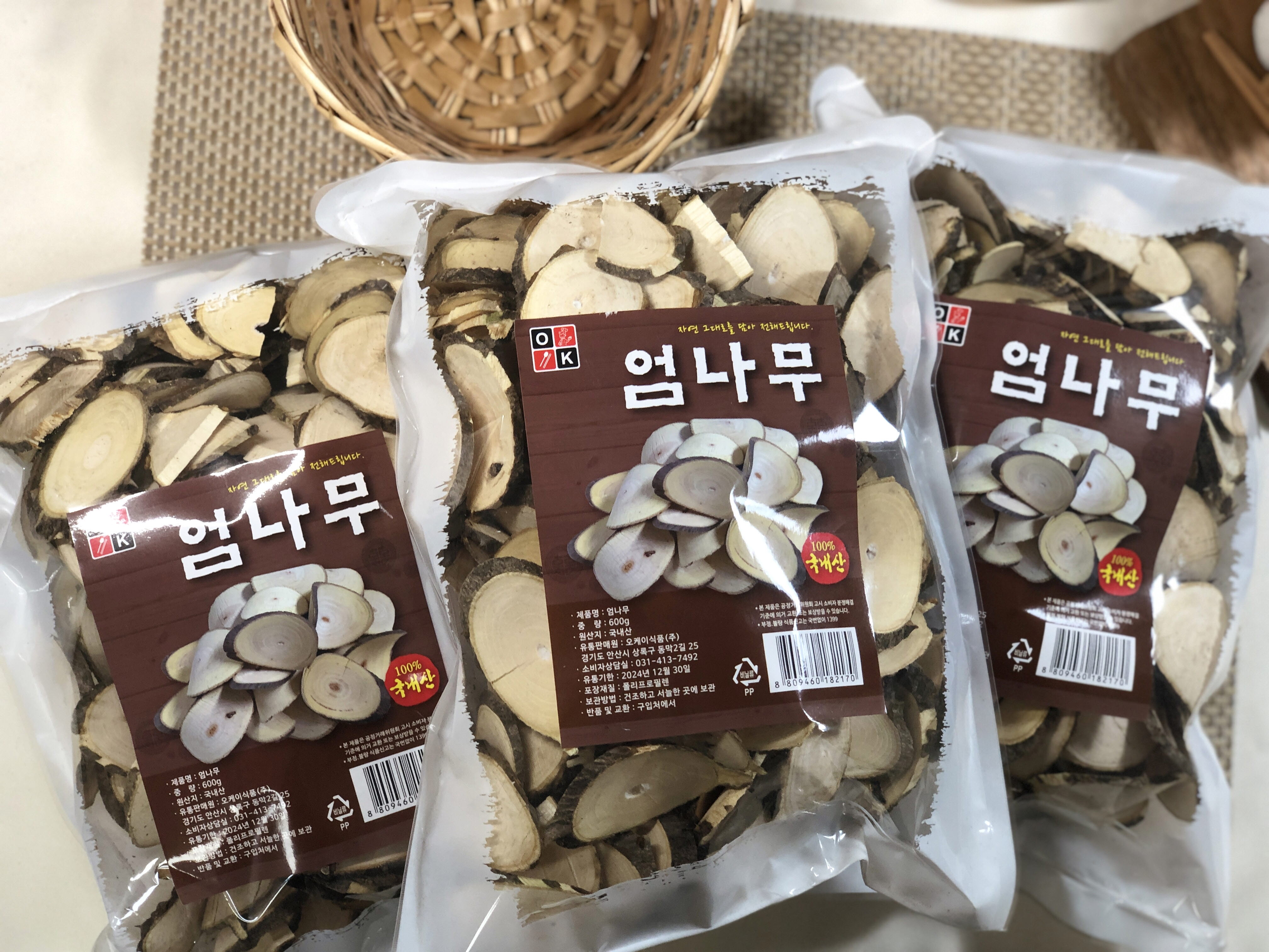 특A급 국산 말린 엄나무 600g 슬라이스 음나무 엄나무효능 삼계탕 백숙 수육맛있게삶는법 제품 이미지