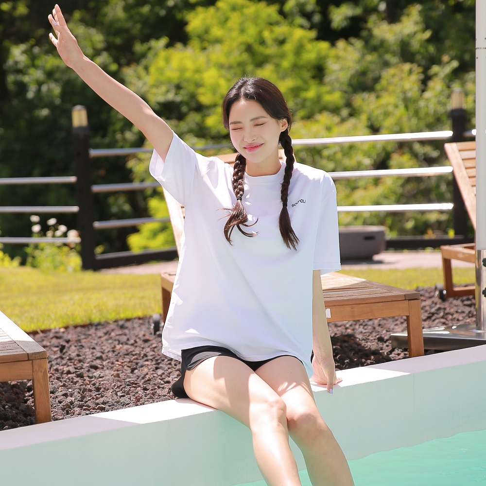 수올리 반팔 래쉬가드 오버핏 여성 남성 커플 루즈핏 물놀이 수영복 상의 - 상세 이미지 3