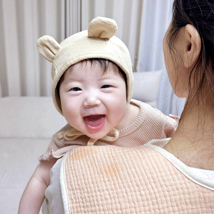 마롤로뜨 엄마 턱받이 수유 앞치마 거즈 아기 침받이 이유식 가운 3중라떼 핑크