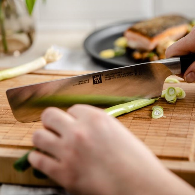 N빠른배송 HK38429-171 즈윌링 프로 나키리 나이프 17cm - 상품 이미지