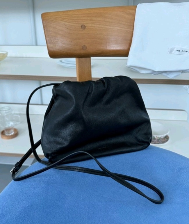 양가죽 스퀘어 심플 미니 크로스백 클러치 직장인가방 - 상세 이미지 2
