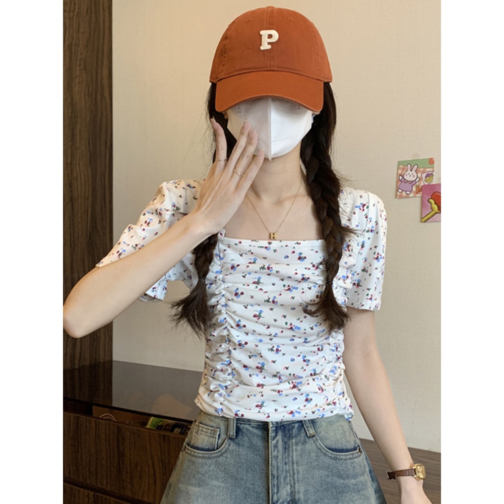 스퀘어넥 꽃무늬 반팔블라우스 셔링 플라워 패턴 포인트 여자연예인 예능 키작녀 패션 코디 - 상세 이미지 2