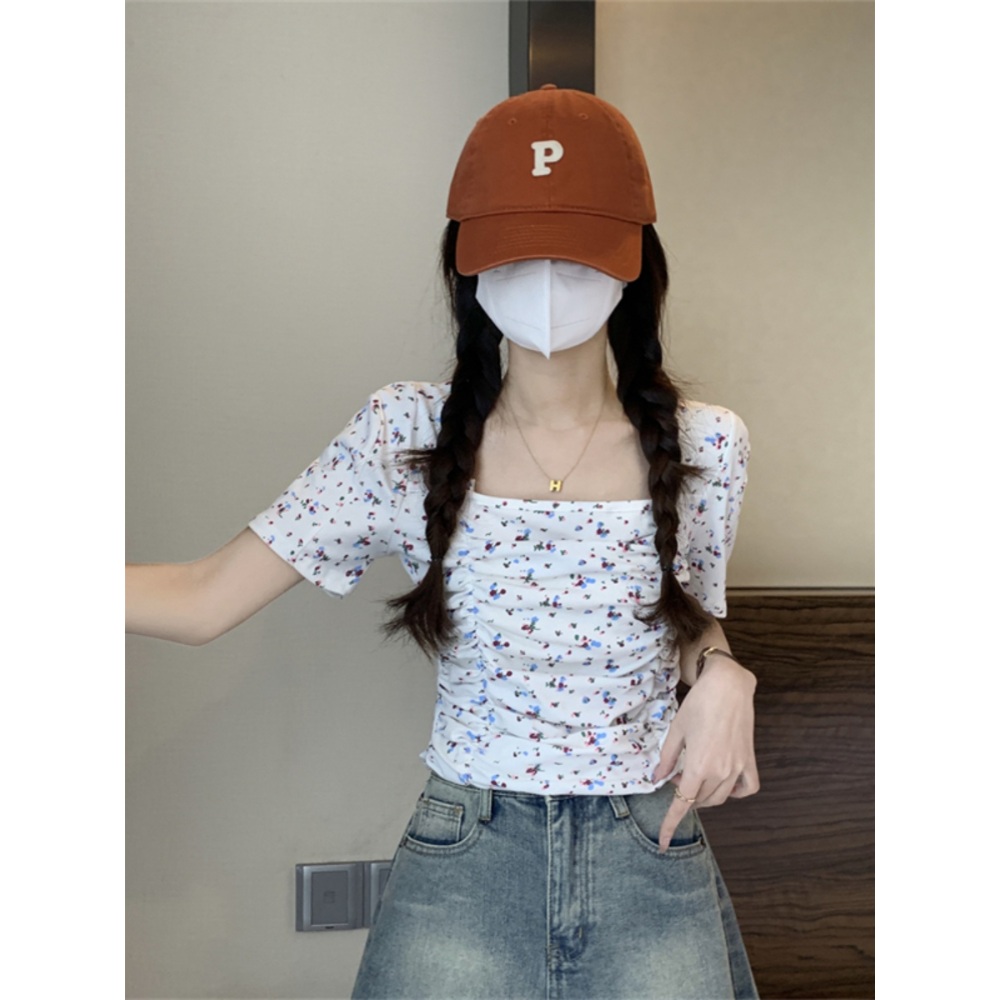 스퀘어넥 꽃무늬 반팔블라우스 셔링 플라워 패턴 포인트 여자연예인 예능 키작녀 패션 코디 - 상세 이미지 4