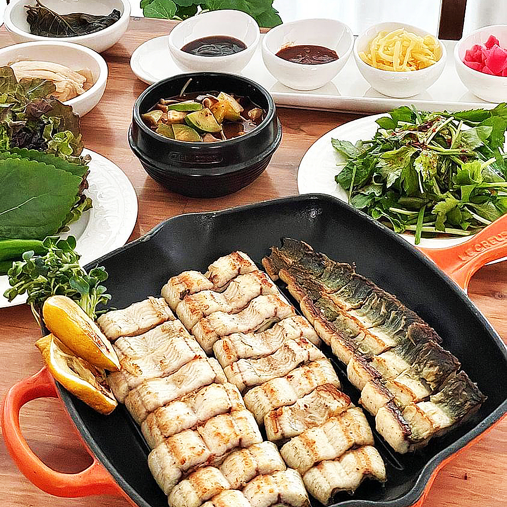 [수원시 배달] 최고급 초벌 민물장어 1.2kg+장어탕 선물세트 부직포 보자기 포장 선택 [정자 이유장어] : 동네시장 장보기