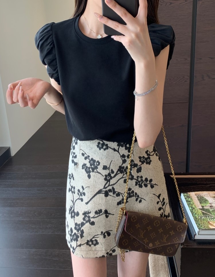 여자여자몰 브래지어끈안보임 뒷트임등레이스 볼륨셔링 캡소매 티블라우스 여름 나시티셔츠 이미지 6