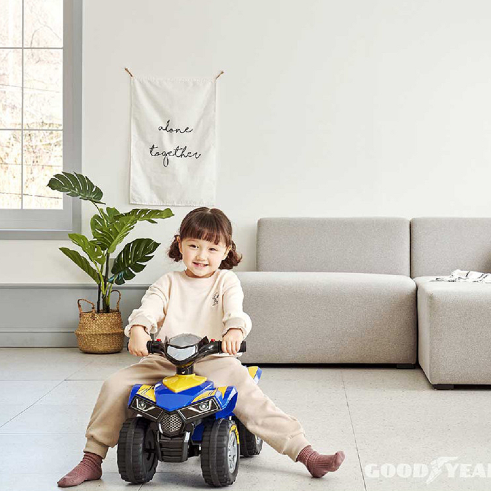 무소음 붕붕카 아기 핸들카 야야 굿이어 바이크 실내 저소음 유아 타는 자동차