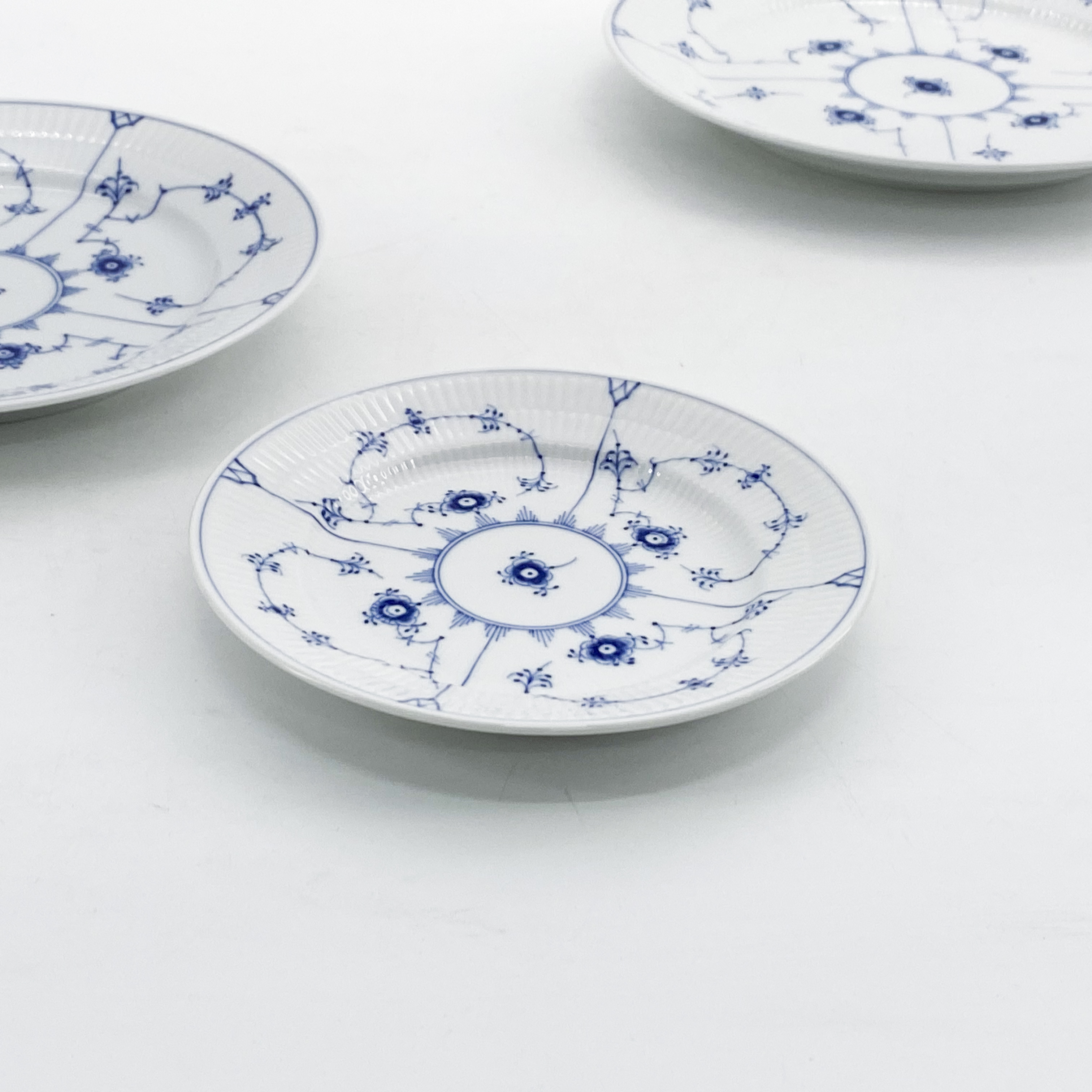 (17cm 샐러드접시) 로얄코펜하겐 블루플루티드 플레인 17cm 소접시 1017198 - 상세 이미지 2