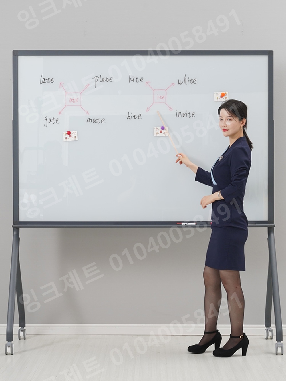화이트 보드 블랙 스탠드 유리칠판 프레임 거치대 글라스 - 상품 이미지