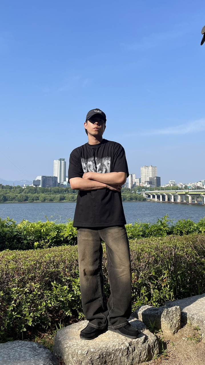 A16B056F-4D09-42DF-B675-D80435659E58