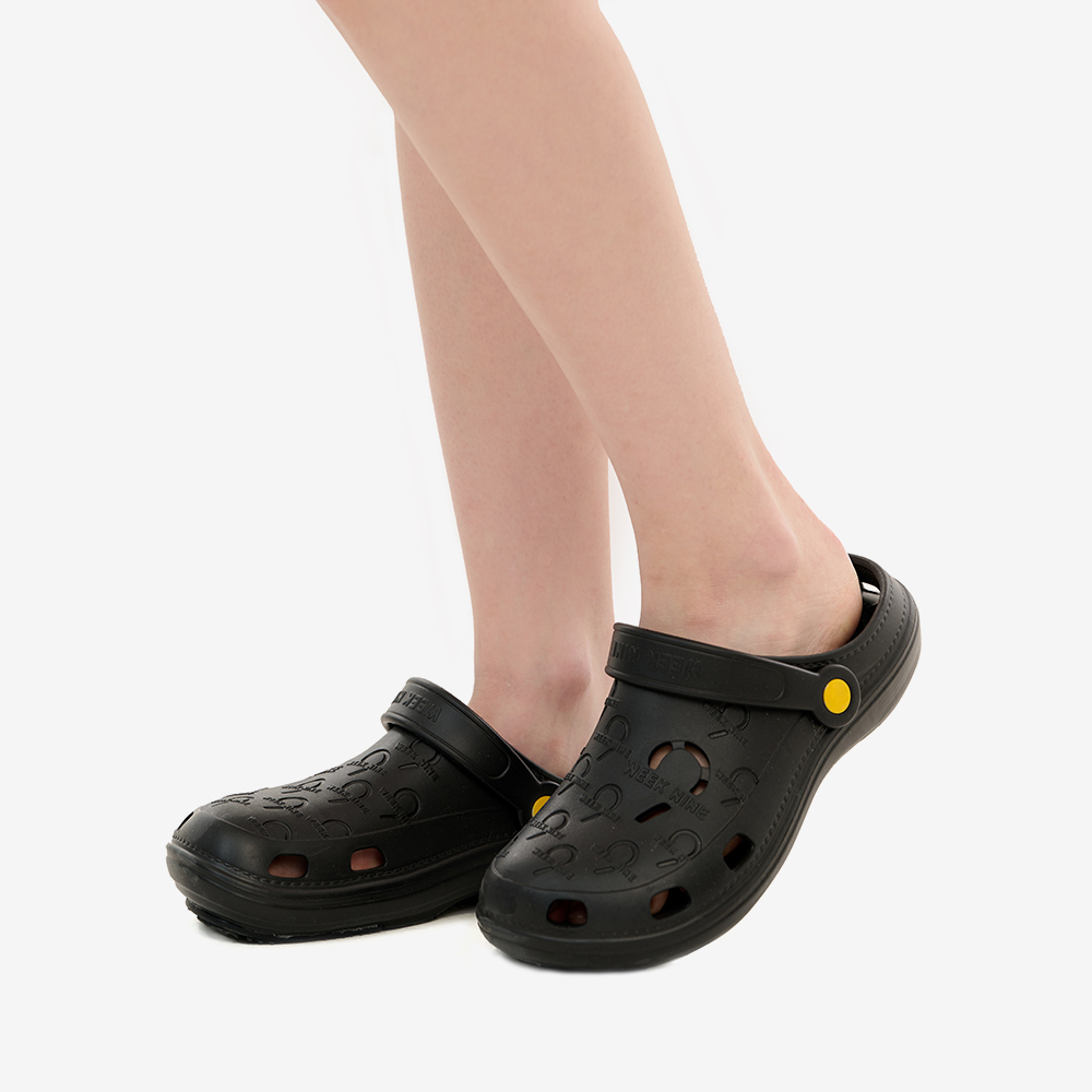 위크나인 샌들 남녀공용 남자 여름 아웃도어 아쿠아 슬리퍼 워터홀 블랙