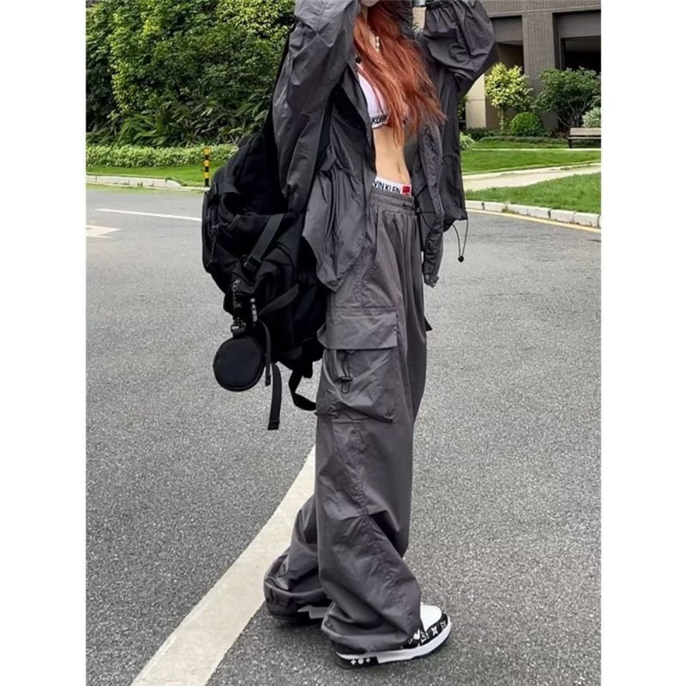 1박2일 시즌4 230회 뉴진스 해린 카고 팬츠 바지 하이틴 밴딩 의상 옷 패션 - 메인 이미지