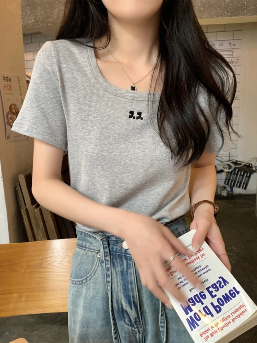 미녀와 순정남 24회 박도라 임수향 티셔츠 스퀘어넥 데일리 의상 옷 패션 - 상세 이미지 4