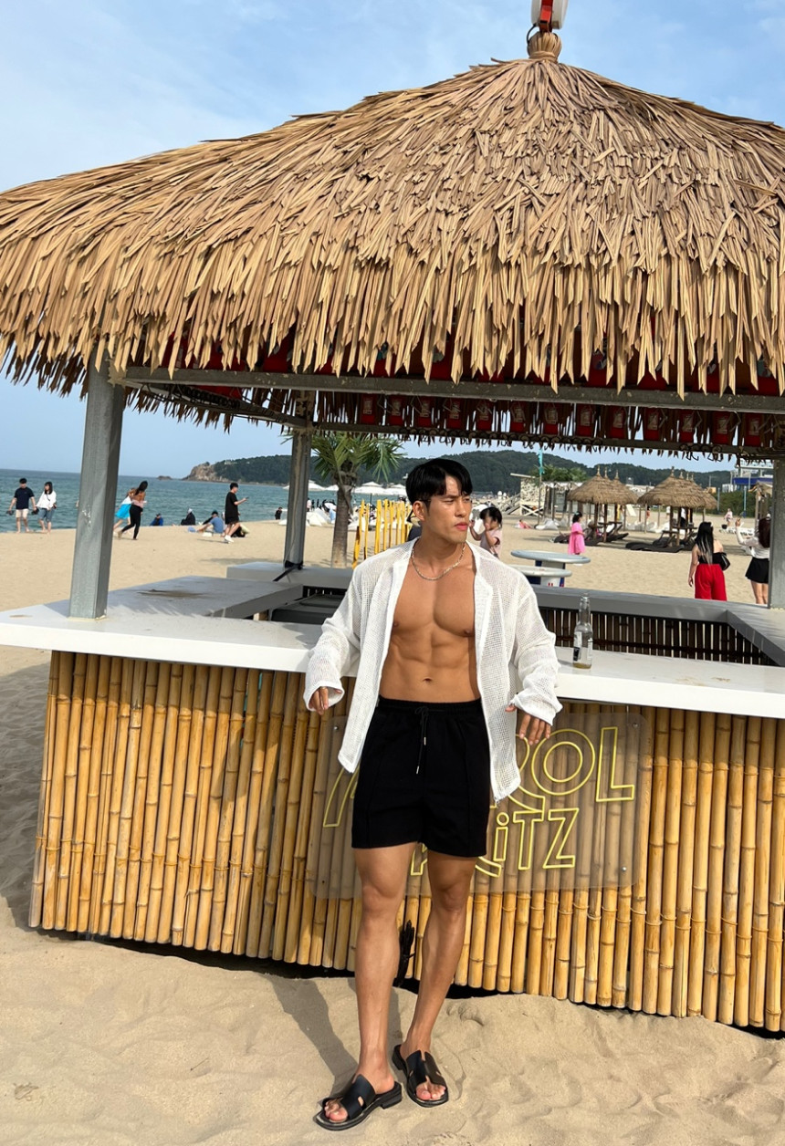 862CB572-A23B-4DE6-89BC-972D6EA27E7E