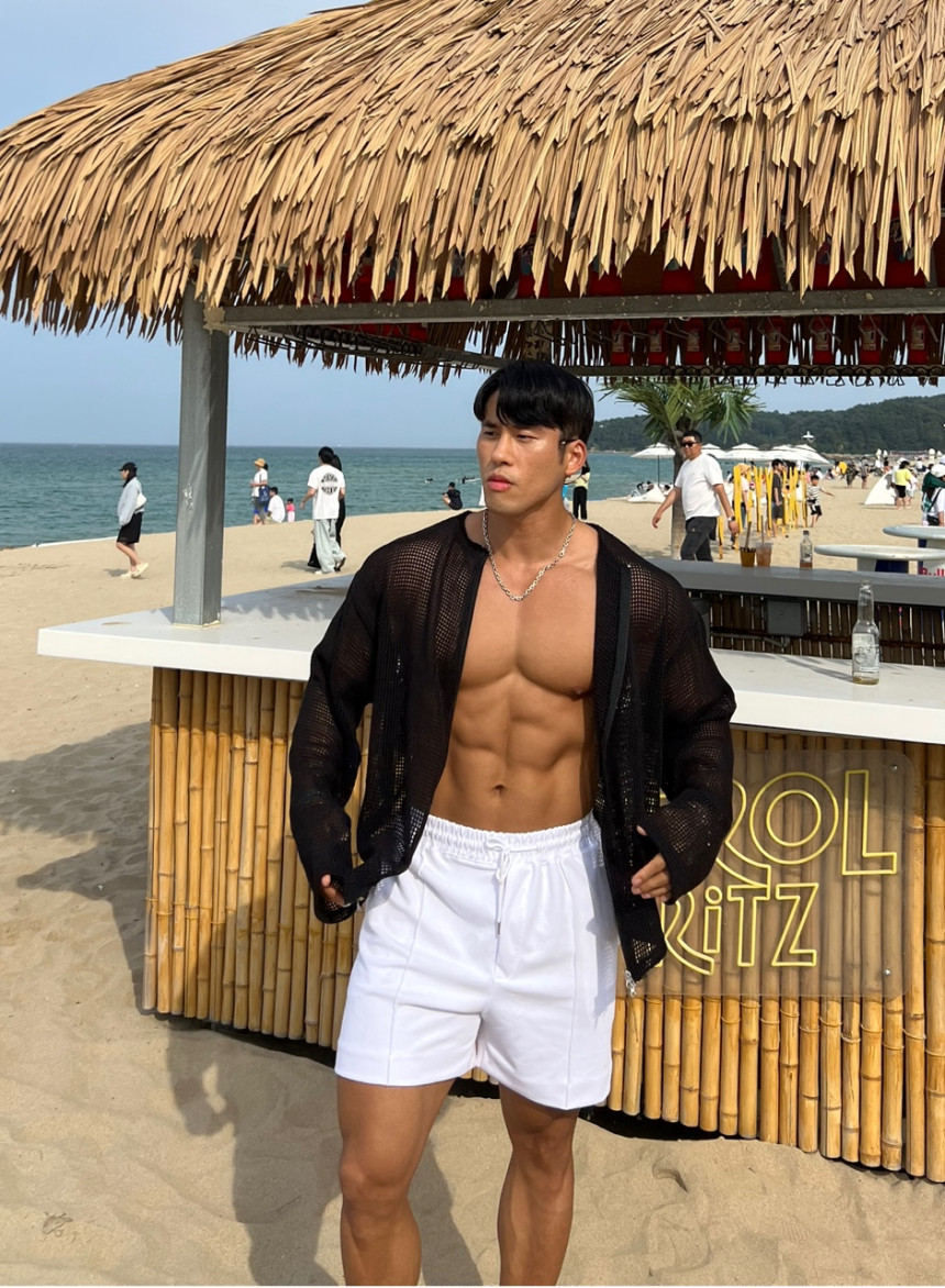 600C18B1-0ACF-4E17-B78B-44C187570F30