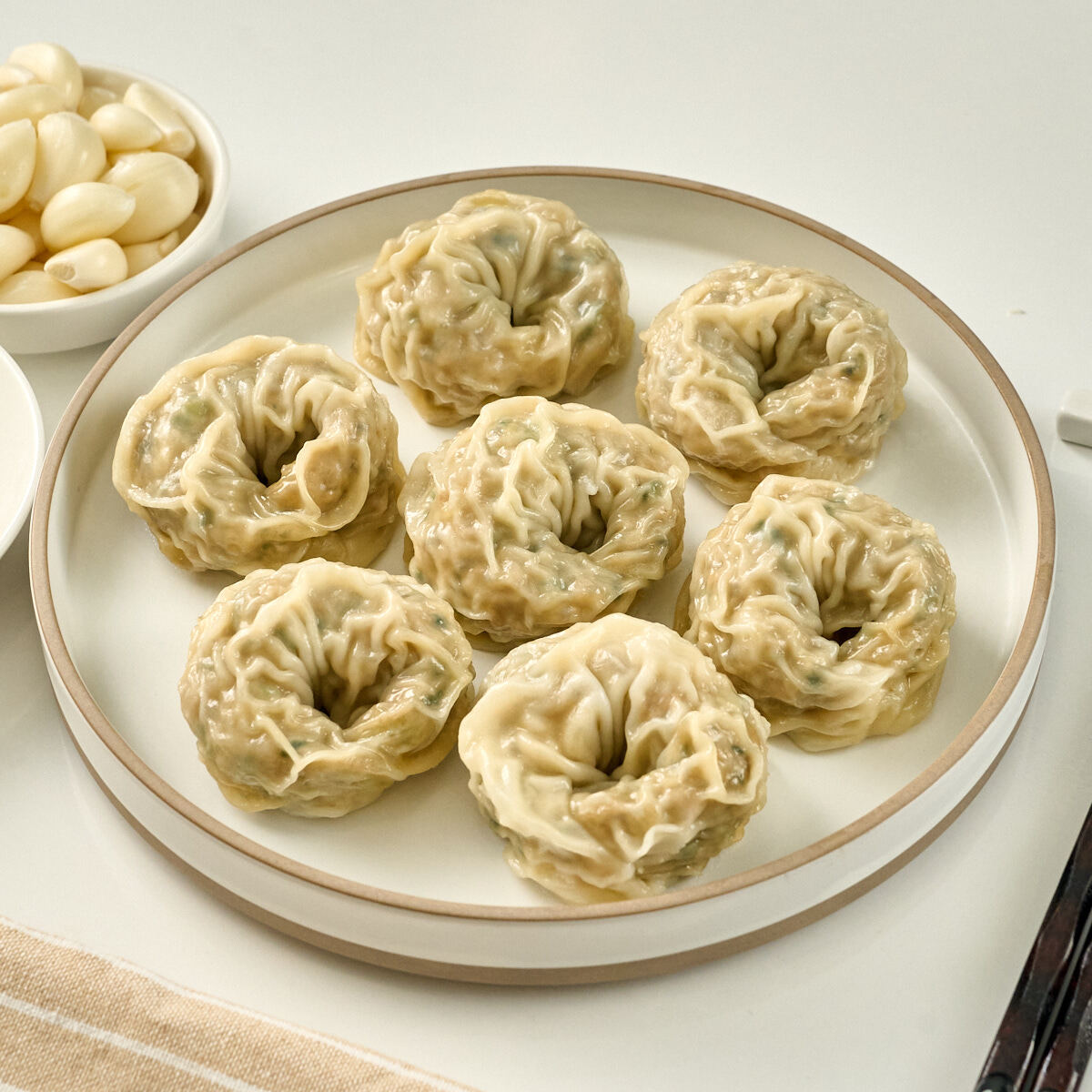 국내산 볶음마늘 얇은피만두 1.4kg(약 28개) 냉동 왕만두 - 상세 이미지 3