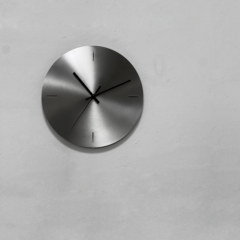 무타공 인테리어 붙이는 시계 무소음 거실 벽걸이 아트월 원형디자인 건전지 실버 40cm