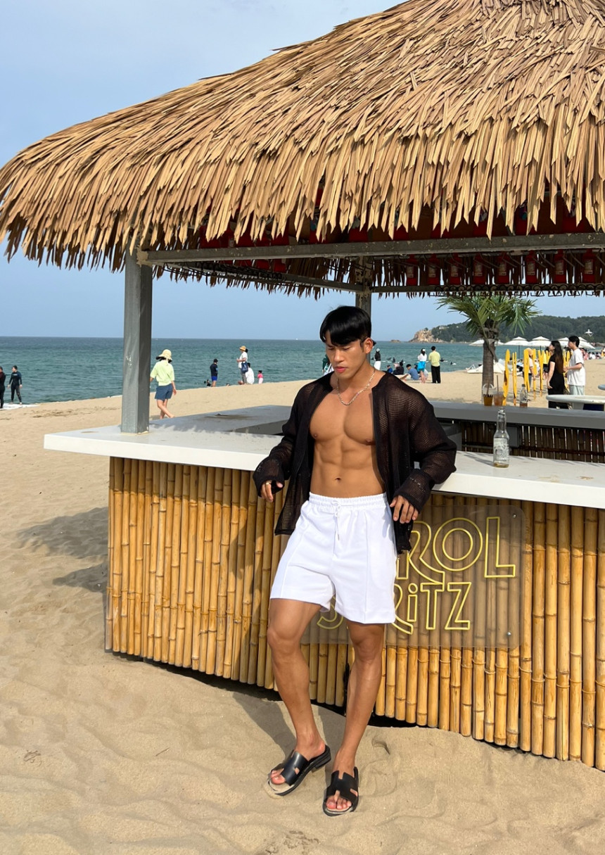 DABBF132-B0F8-4053-B05A-834B78F76266