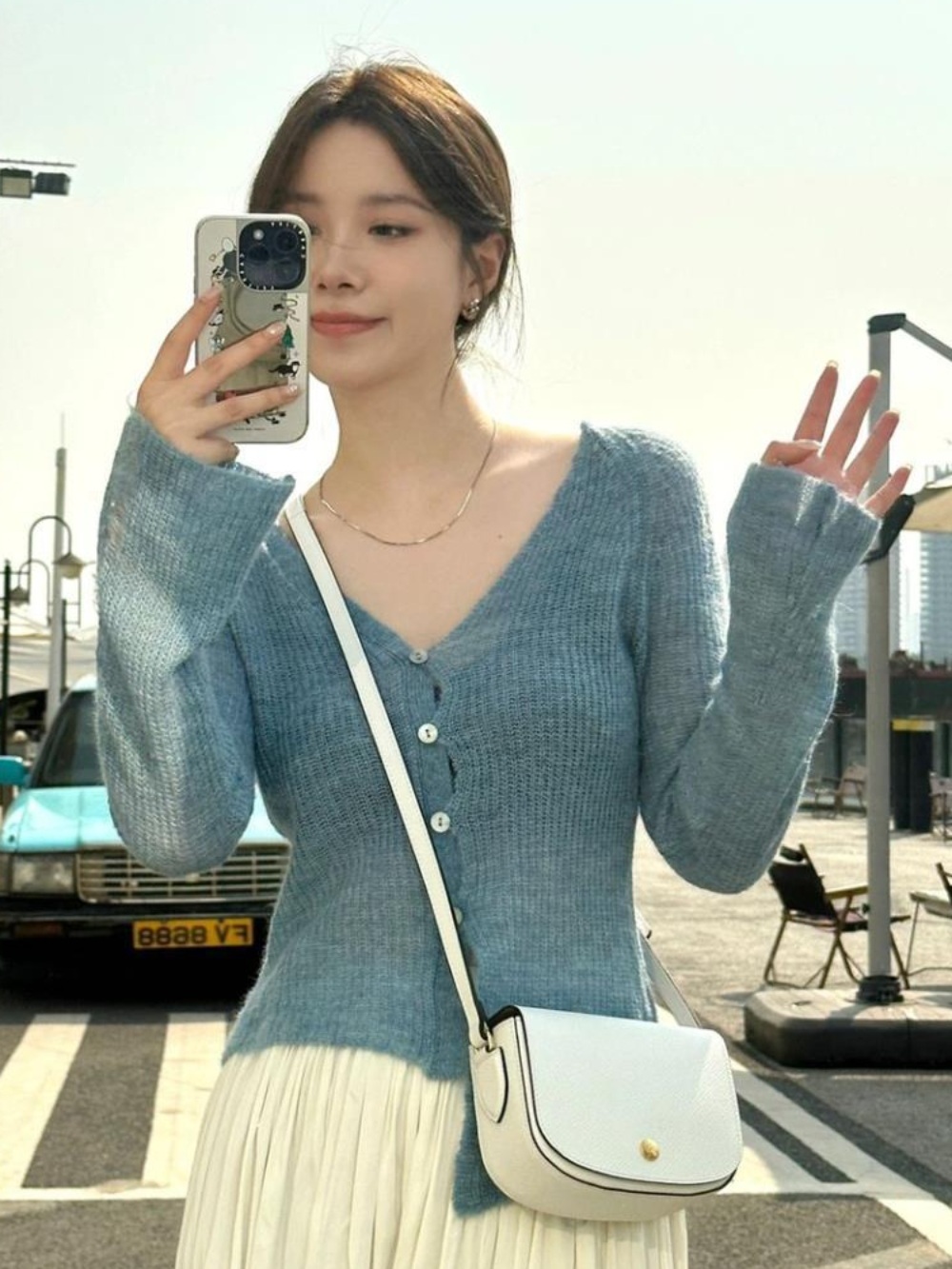 나는 대놓고 신데렐라를 꿈꾼다 3화 표예진 크로스백 미니백 유럽풍 의상 옷 패션 - 상세 이미지 4