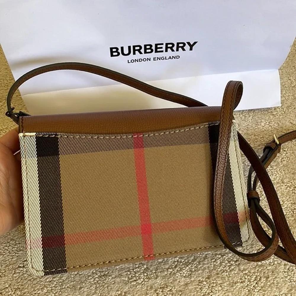 버버리 뉴햄프셔 하우스 체크 미니 크로스백 가방 - 상세 이미지 5