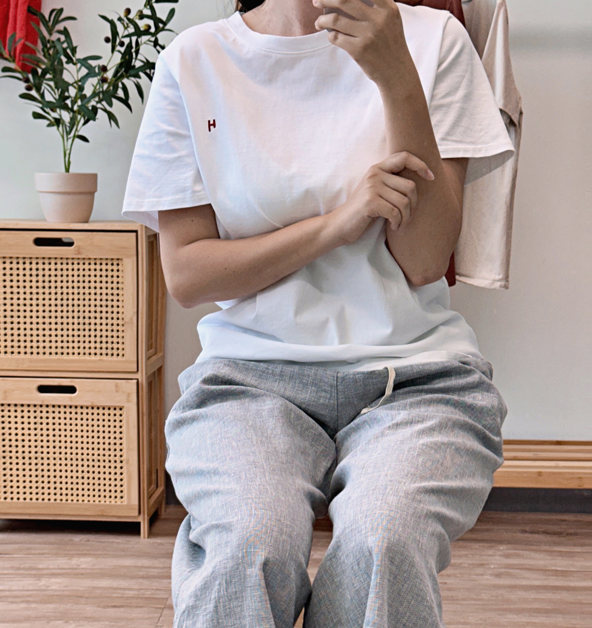 여름반팔티 순면티셔츠 자수포인트티 여자기본티 - 상세 이미지 4