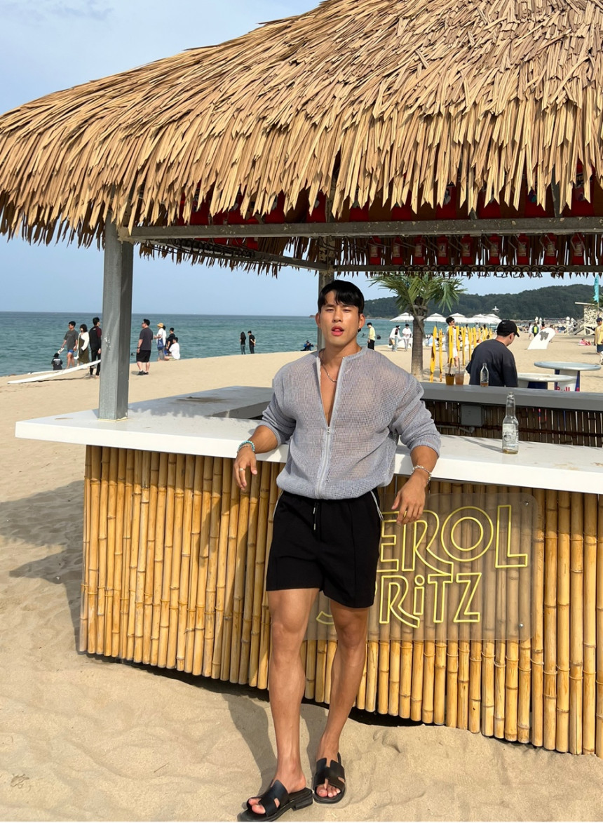 559F2C03-CD35-41E0-A511-6CDAE2C4A1FB