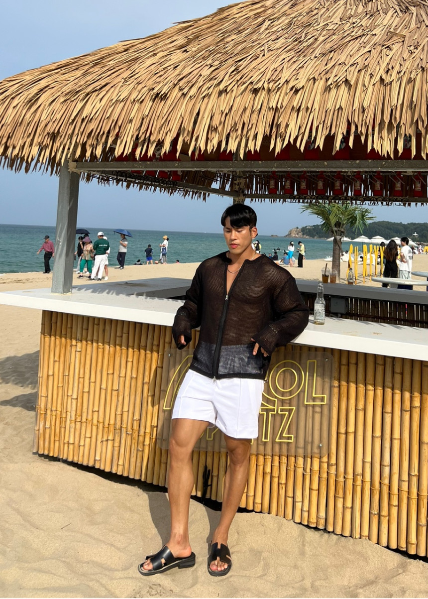 FCDA9179-67ED-41EF-A632-CCA50F3D7C62