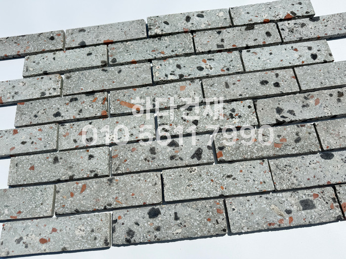 테라조 모노타일 아리 190x55x12T 그레이 / 하다건재