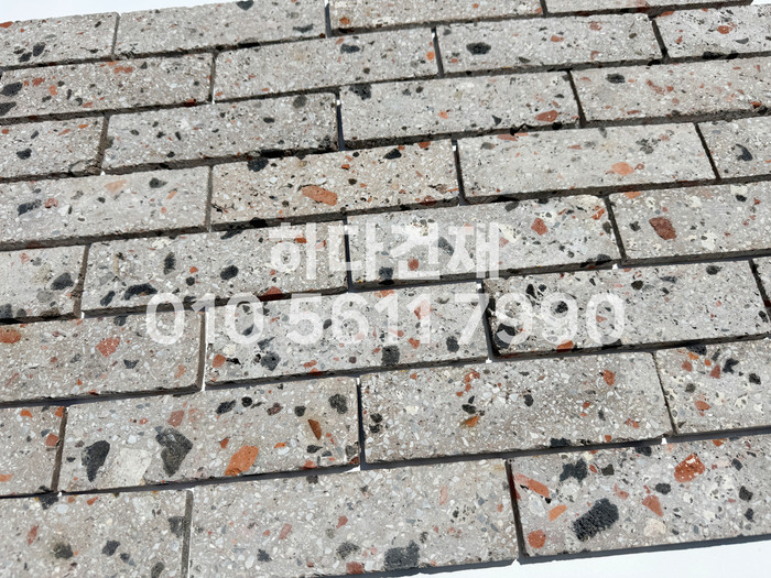 테라조 모노타일 아리 190x55x12T 핑크 / 하다건재