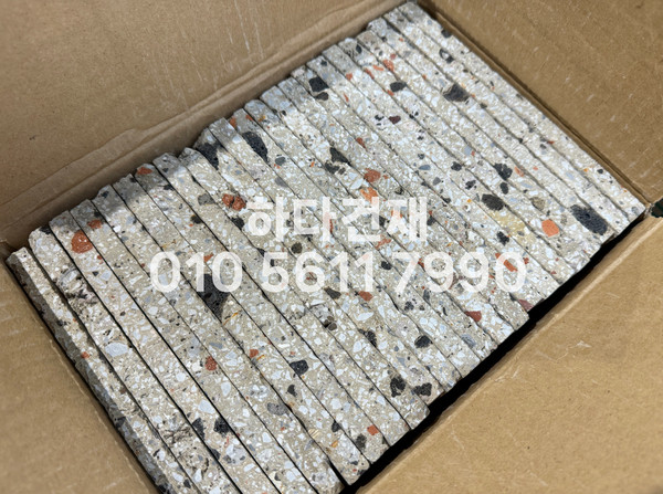 테라조 모노타일 아리 190x55x12T 베이지, 핑크, 그레이 / 하다건재