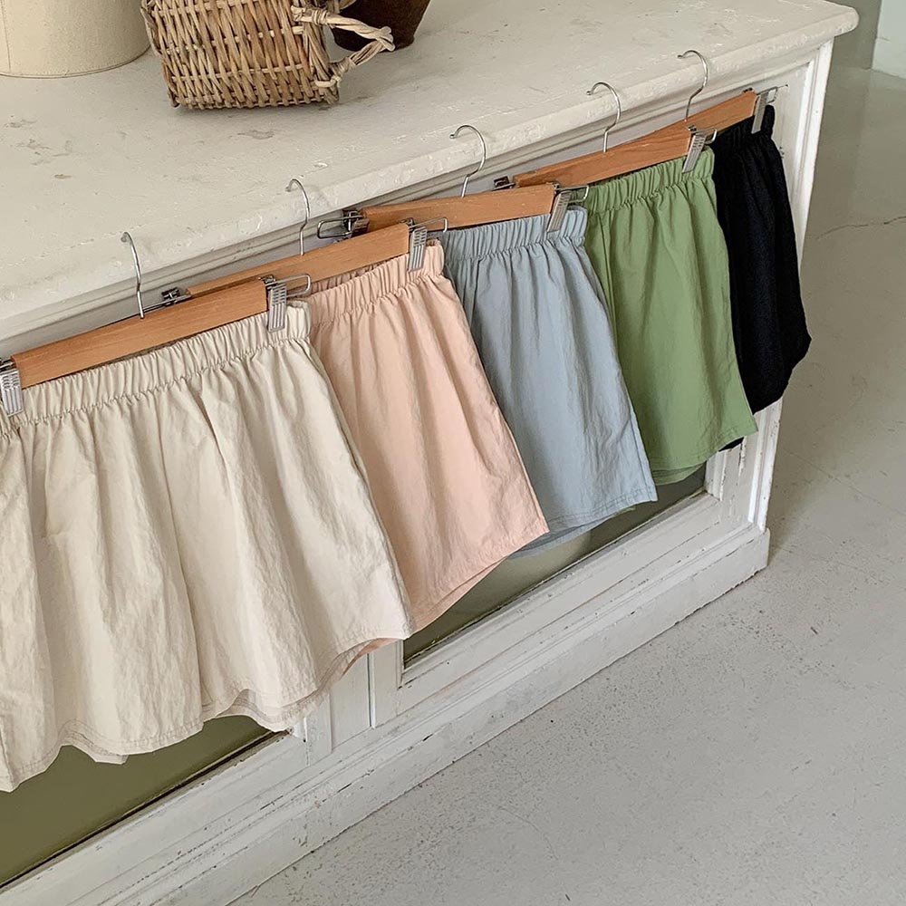 시원한 냉장고반바지 쿨링 키작녀 바스락반바지 4부 쿨 숏팬츠 나일론 고무줄 밴딩팬츠