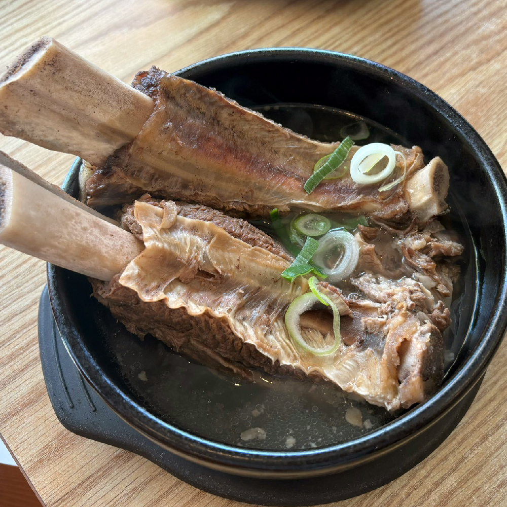 [수원시 배달] 갈비가 푸짐하게 들어간 왕갈비탕 1.5kg [정자 예가도가니] : 동네시장 장보기