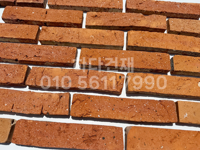 스무스 고벽돌타일 240x55x20T 적고벽돌타일(홍고) 속지타일 / 하다건재