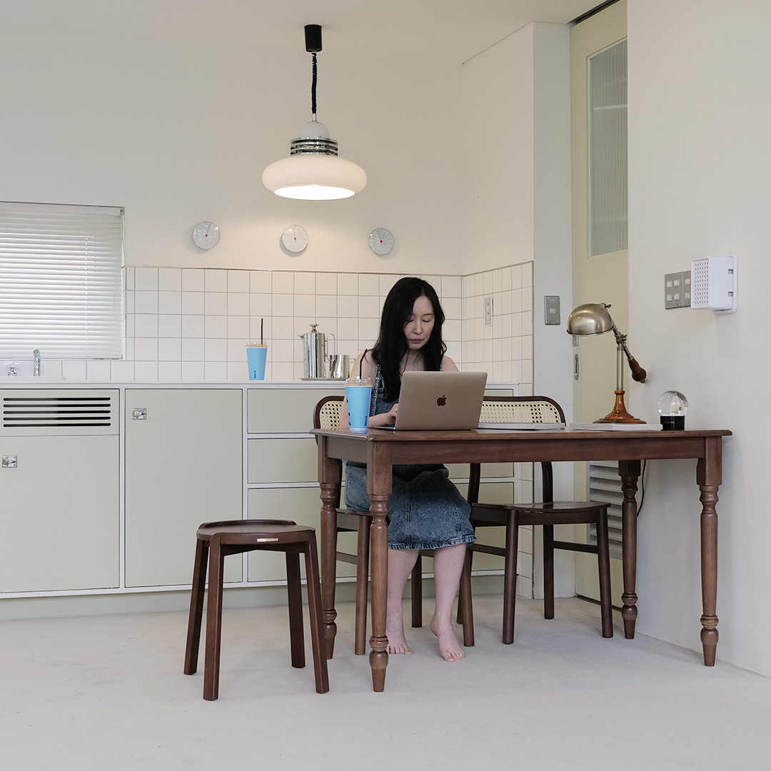 자야캠핑 코콜라 월넛 원목 직사각형 2인 4인 식탁 테이블 1200