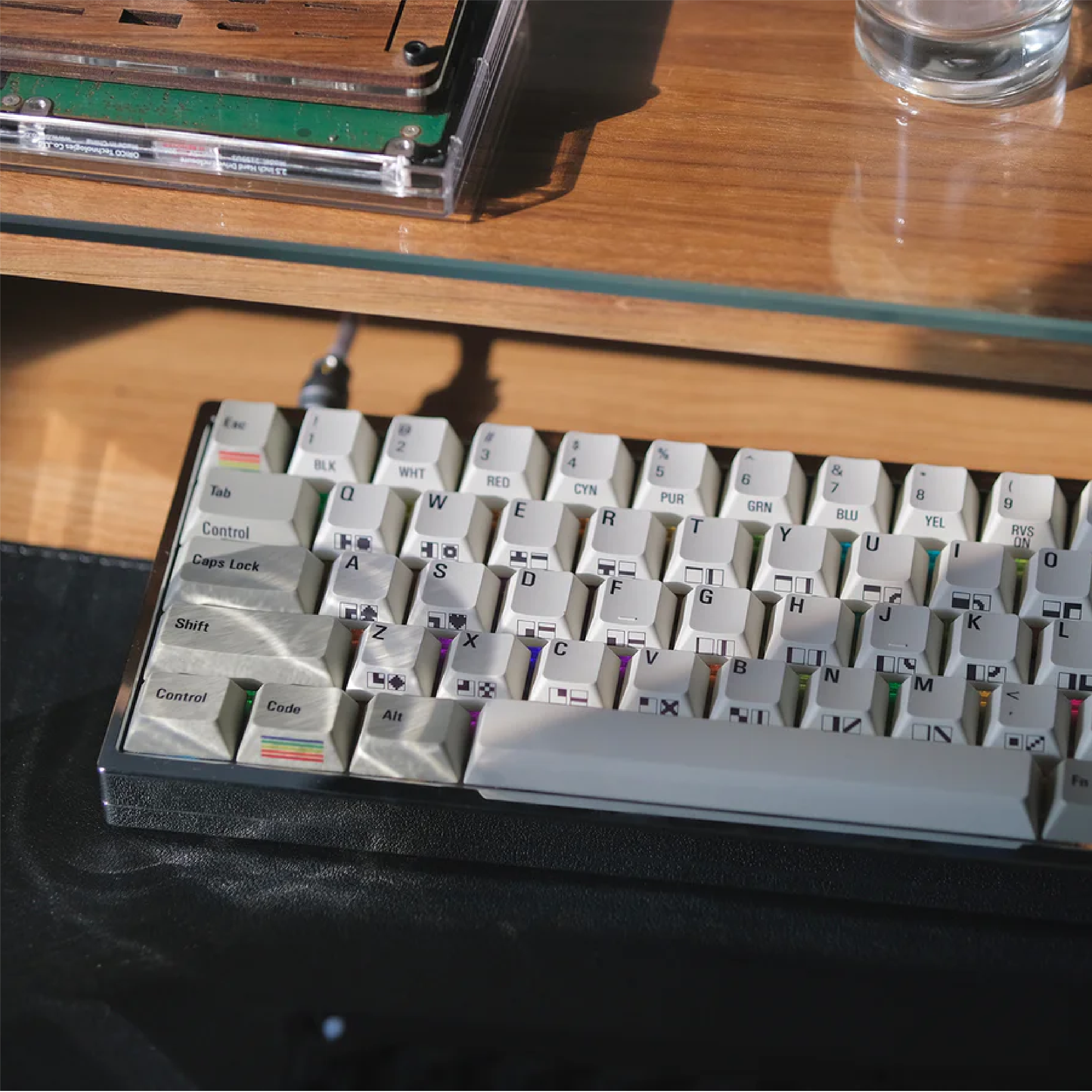Alephkey C64 Dark PBT 염료 승화 체리 키캡 베이스킷 - 상세 이미지 2