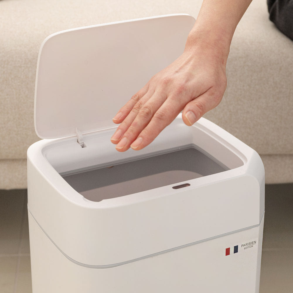 파리지앵 자동센서휴지통 사용 예시