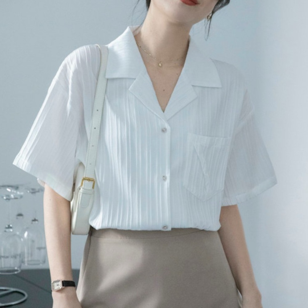 주름 카라 셔츠 블라우스 고급 루즈핏 얇은 오피스룩 패션 코디 중년여성 - 상품 이미지