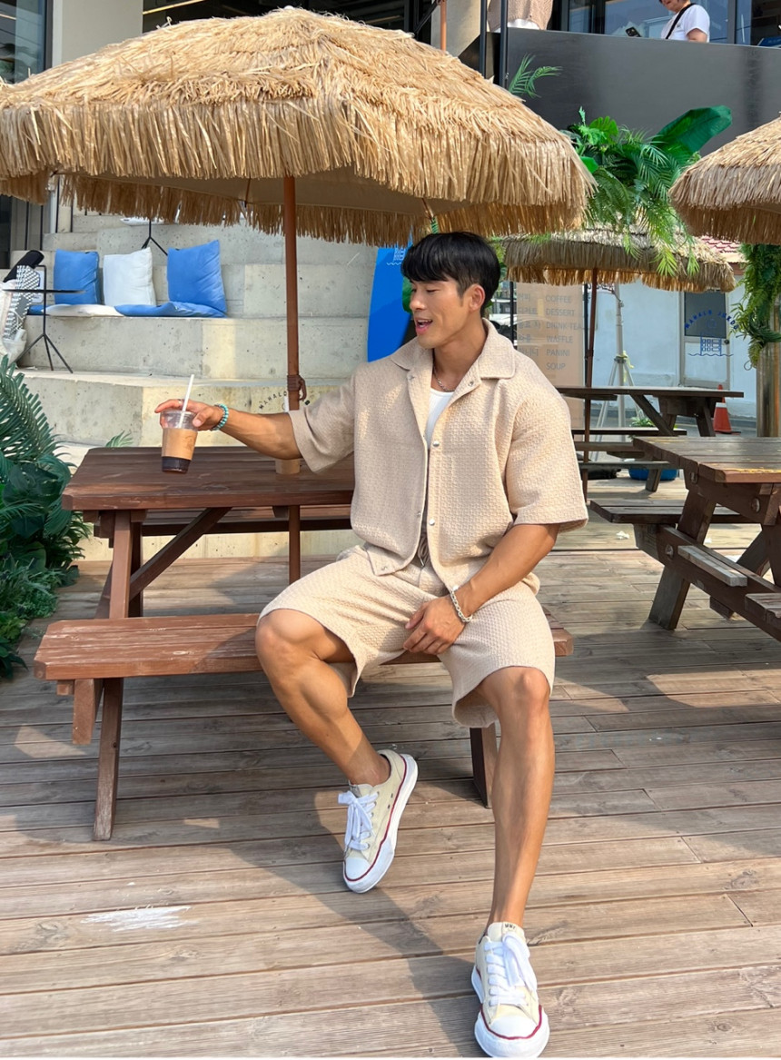 D54BB282-8E64-4676-A513-89595BC149AD